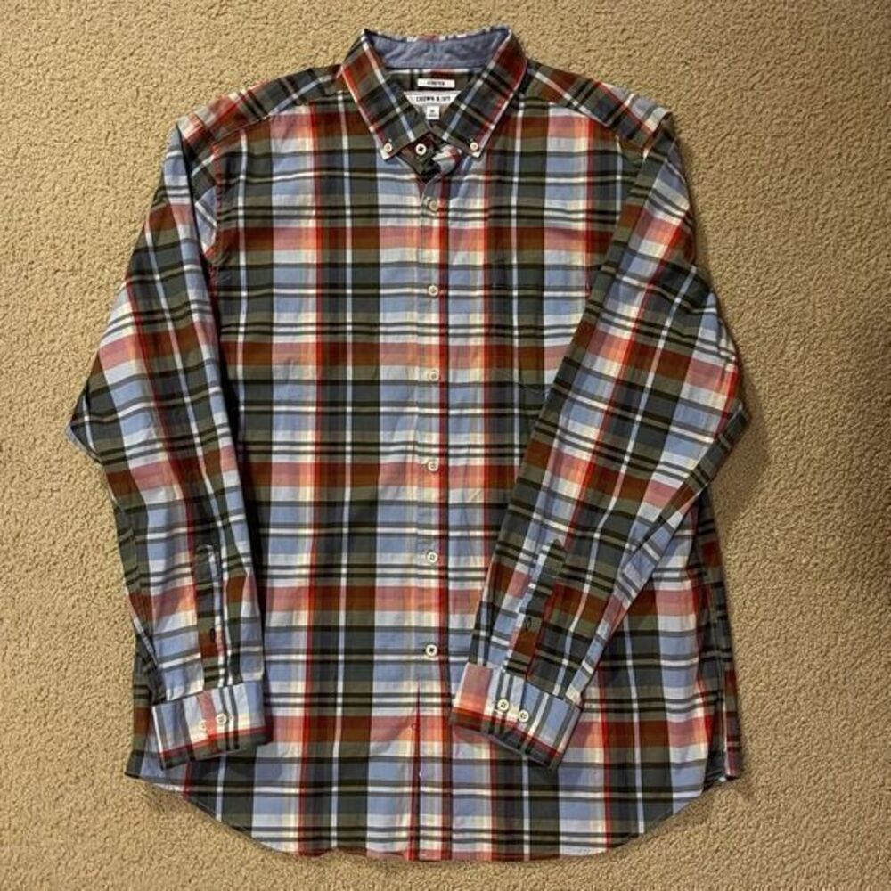 Crown & Ivy‎ Stretch Button Up Shirt